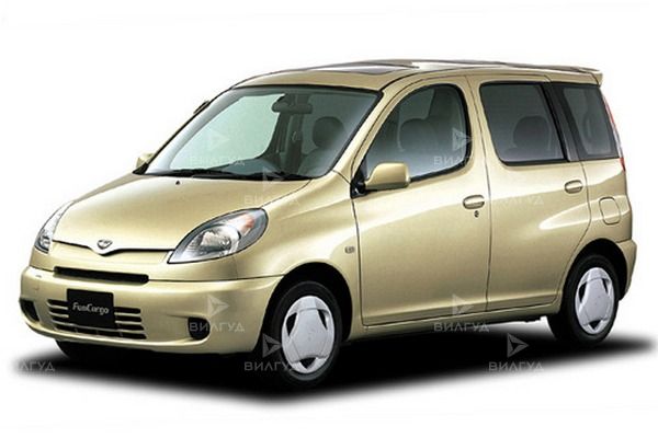 Замена габаритной лампы Toyota Funcargo