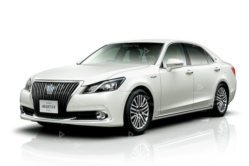 Замена воздушного фильтра Toyota Crown Majesta Замена воздушного фильтра Toyota Crown Majesta